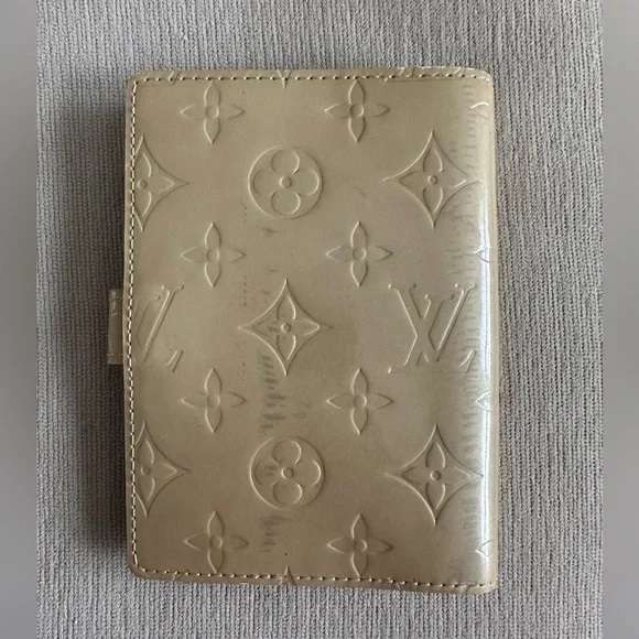 Louis Vuitton vernis agenda